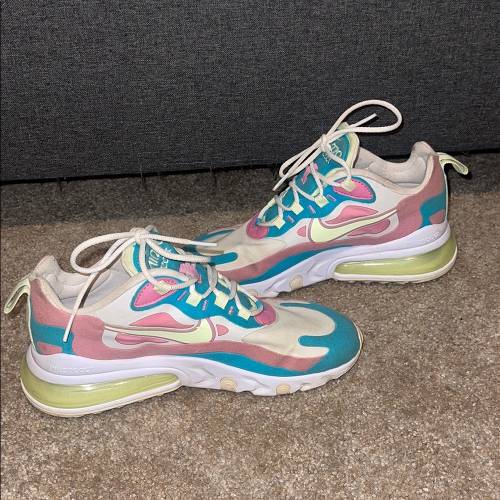 Nike Air Max 270 React Pastel Sneakers - Picture 3 of 7